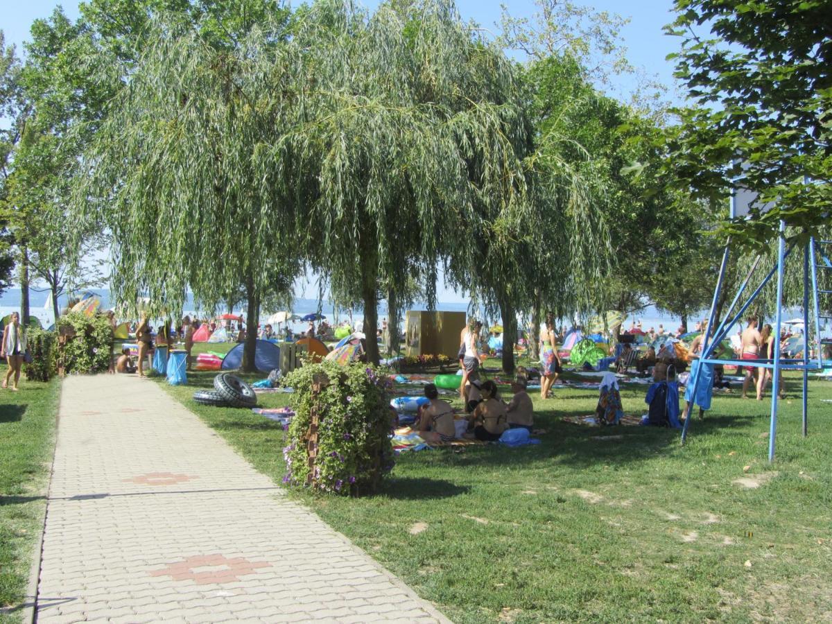 Ferienhaus Plattensee/Balaton Villa Szolad Esterno foto