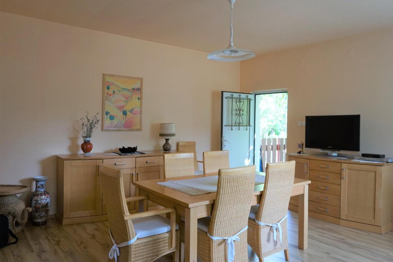 Ferienhaus Plattensee/Balaton Villa Szolad Esterno foto